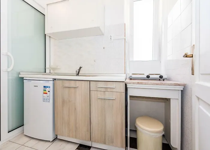 Rina Гостевой дом Шибеник